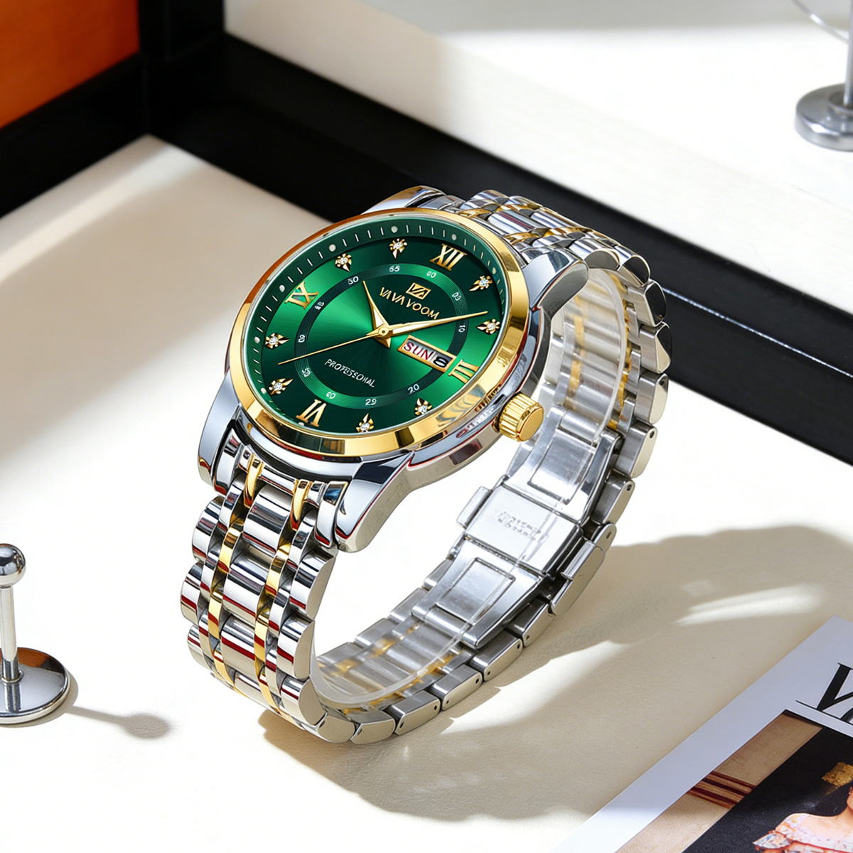 Luxury Watch With Green Dial - 高級ラインストーンゴールドリングステンレススチール腕時計、41mmグリーン文字盤、曜日表示付きクォーツムーブメント、ファッショナブルなビジネスカップルウォッチ