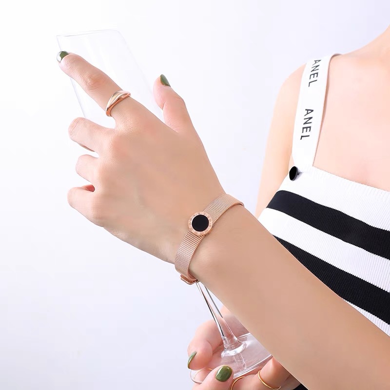 女性のためのロマンデジタルブレスレットゴールドカラー時計スト - Luxury Watch Korea のレビューと価格